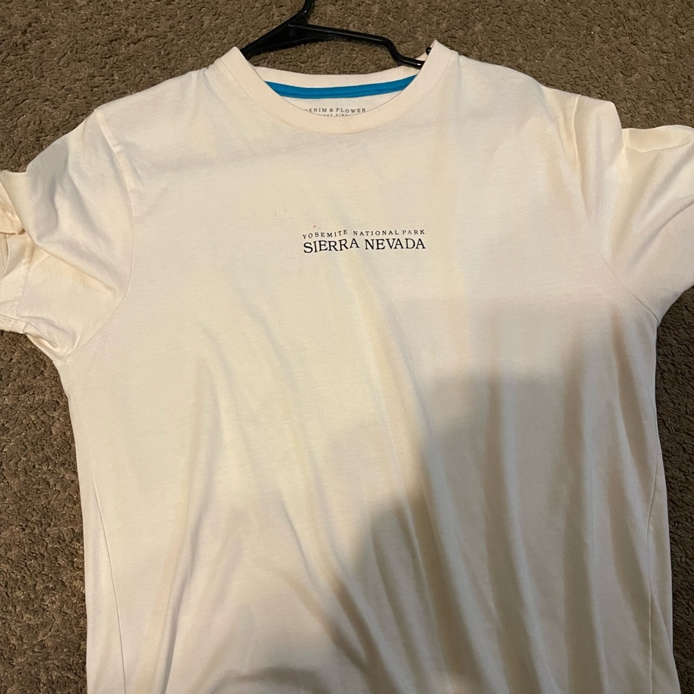 Graphic tee